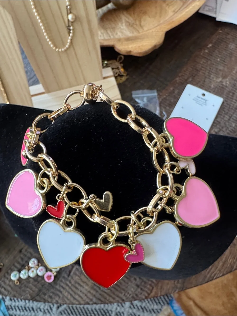 Gold-Tone Heart Charm bracelet in Pink, Red & White